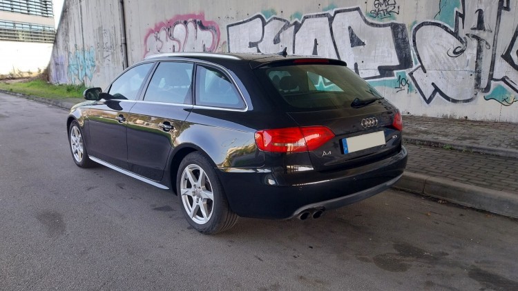 Audi A4 Avant SLINE