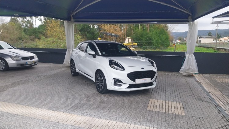 Ford Puma ST LINE