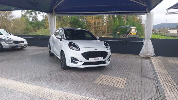 Ford Puma ST LINE