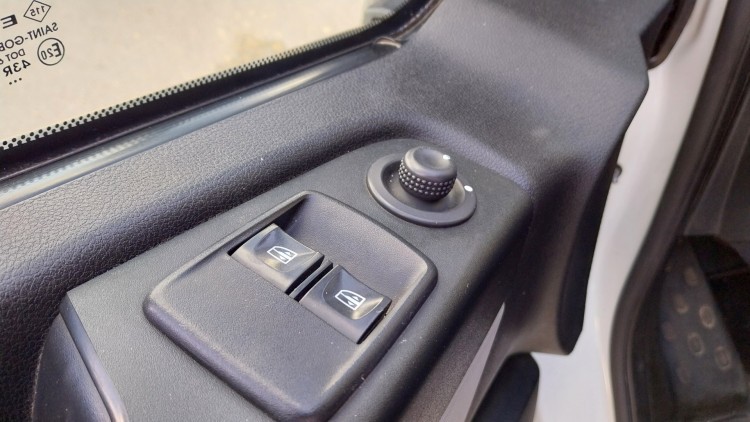 Nissan NP300 NV300 Deduz Iva