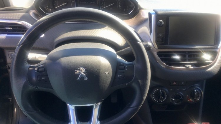 Peugeot 2008 1.6 HDI ACTIVE