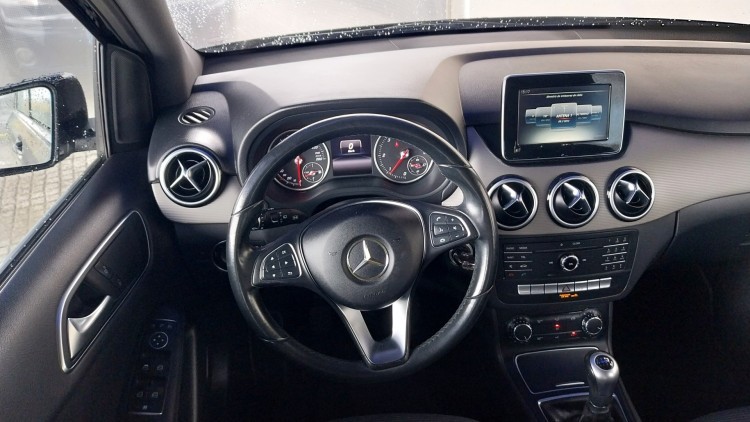 Mercedes-Benz Classe B 180