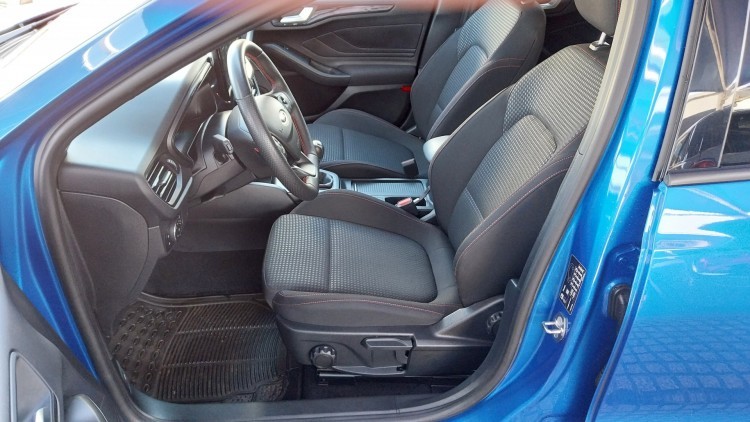 Ford Focus ST LINE