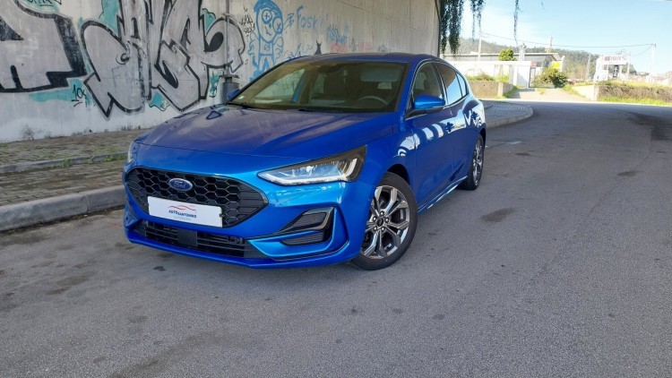Ford Focus ST LINE