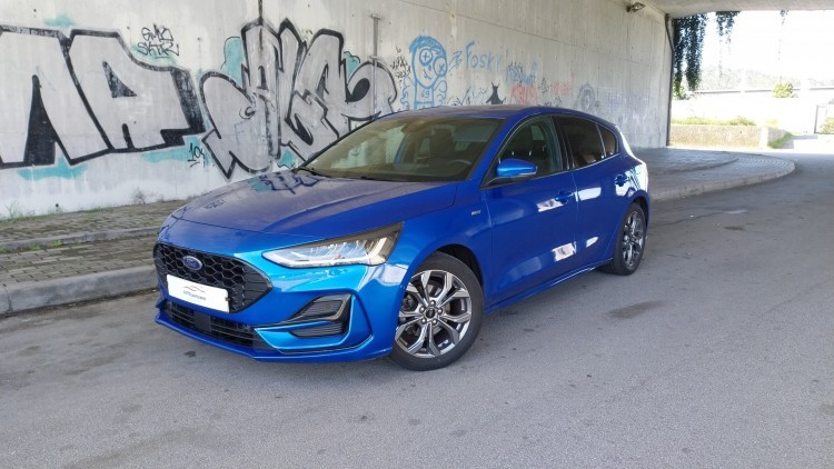 Ford Focus ST LINE