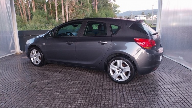 Opel Astra Enjoy
