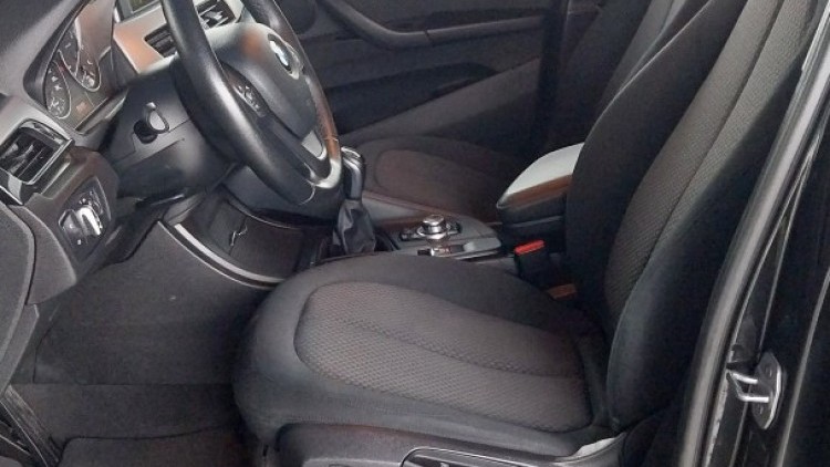 BMW S&eacute;rie X - X1 Line Sport