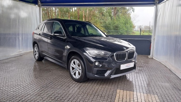 BMW S&eacute;rie X - X1 Line Sport
