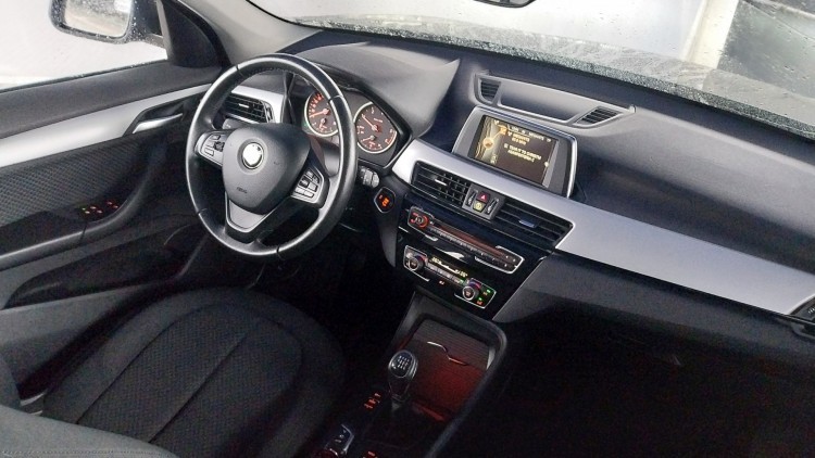 BMW S&eacute;rie X - X1 Line Sport