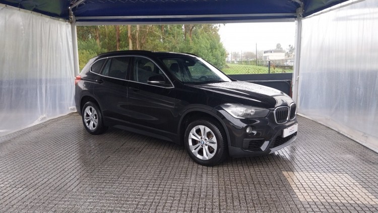 BMW S&eacute;rie X - X1 Line Sport